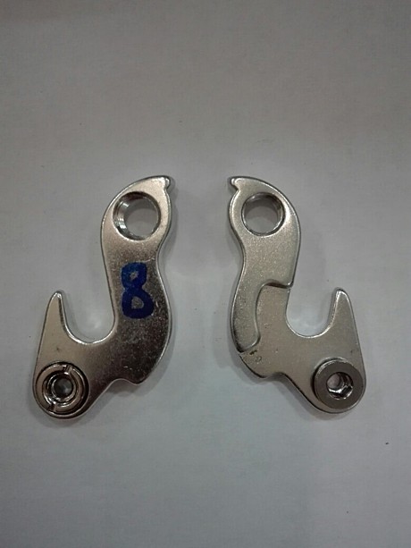 3132695-8 Держатель заднего переключателя (петух) NEW MODEL