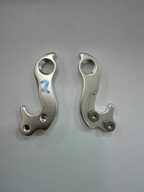 3132695-2 Держатель заднего переключателя (петух) NEW MODEL