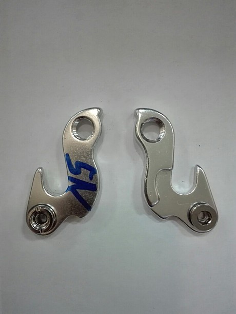 3132580-5 Держатель заднего переключателя (петух) NEW MODEL